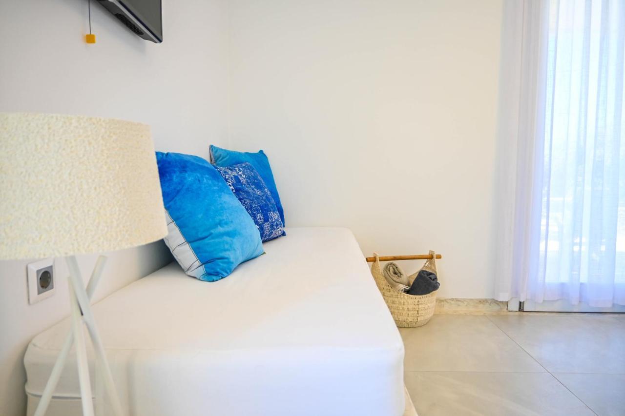 Schinoza Luxury Suites Schoinoussa エクステリア 写真